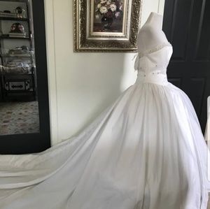 Was wanting to gives someone that fairytale dress